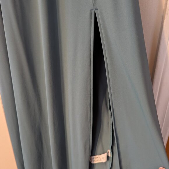 Halara Everyday Midi Chill Dress - Picture 2 of 6